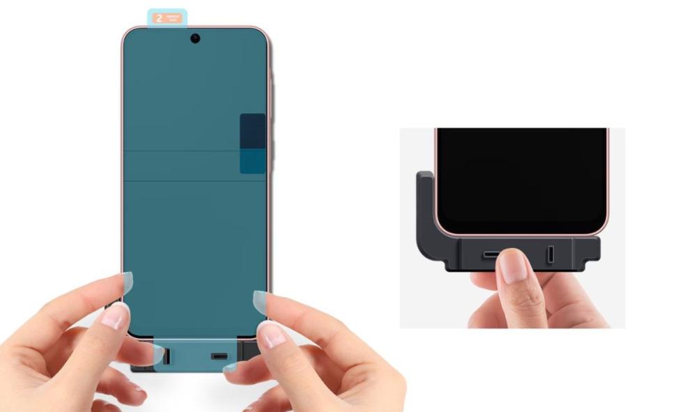 Kit-ul Foliei de protecție Samsung Galaxy A26 5G include o ramă de ghidaj specială pentru o aplicare rapidă, precisă și fără bule de aer.