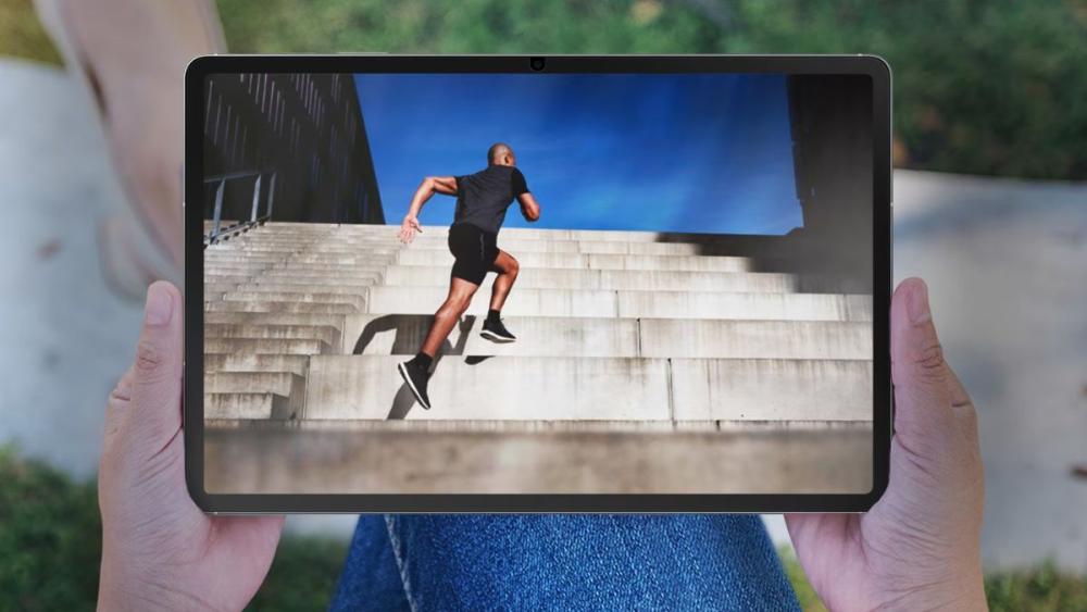 Datorită stratului special anti-reflexiv a Foliei de Protectie Samsung Galaxy Tab S10 FE+, poți citi, naviga și viziona videoclipuri HD chiar și în lumina directă a soarelui.