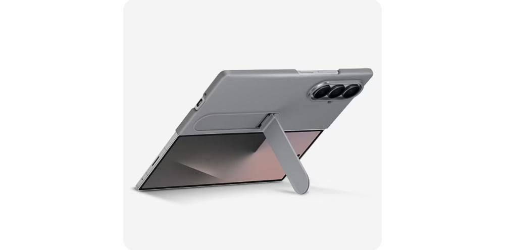  Husa Silicon Samsung Galaxy Z Fold7 este fabricată din silicon de calitate, fiind pl[cut[ la atingere.