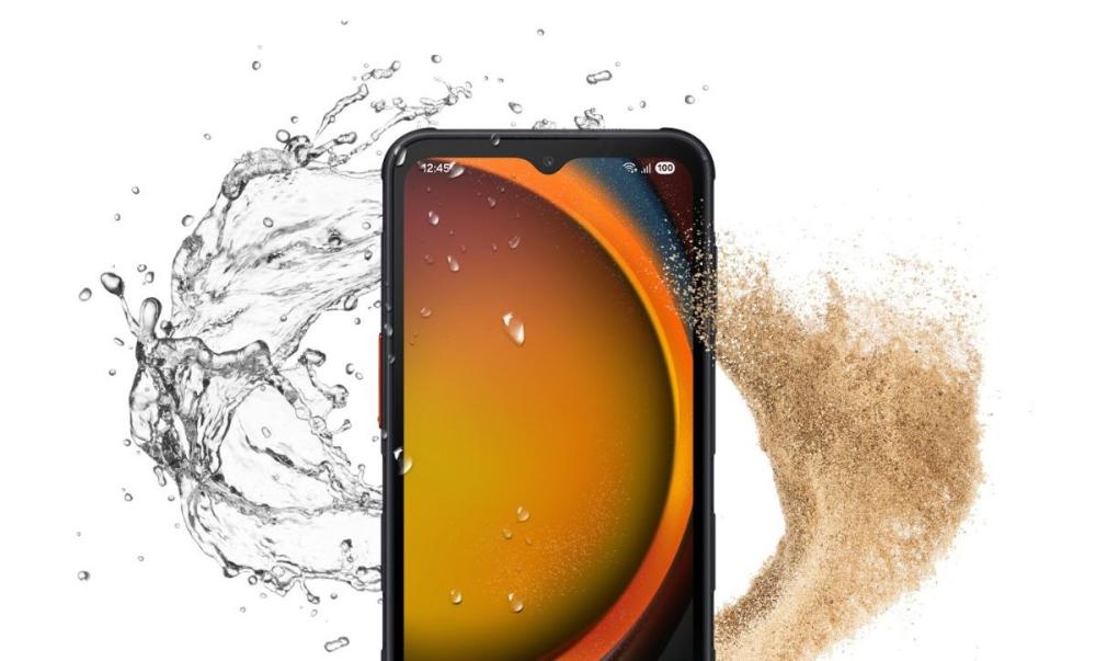 Samsung XCover7 Pro beneficiază de protecție IP68 împotriva prafului și apei.